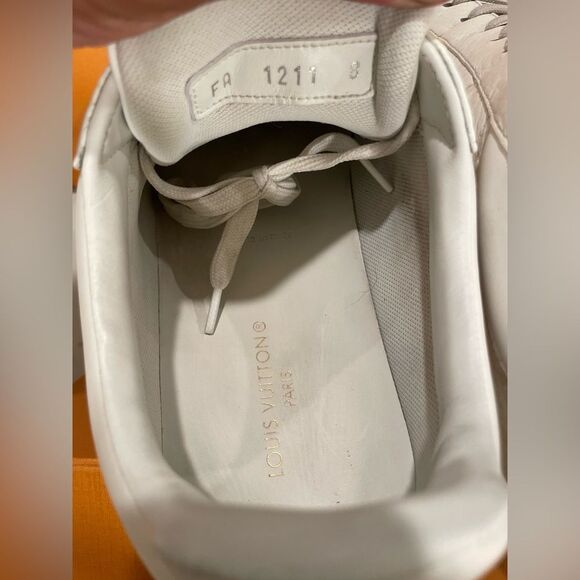 TWO LOUIS VUITTON 
Luxembourg Sneaker BLACK AND WHITE sz 8 - Picture 11 of 11